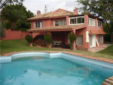 Villa for sale in Sierra Blanca (Andalucia)