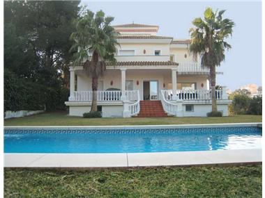 Villa for sale in Sierra Blanca (Andalucia)
