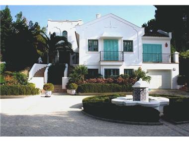 Villa for sale in El Madronal (Andalucia)