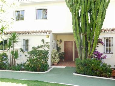 Townhouse - Terraced for sale in Las Brisas (Andalucia)