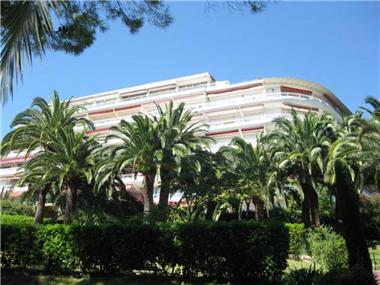 Apartment       for sale in Cannes (Provence-Alpes-Cote d'Azur)