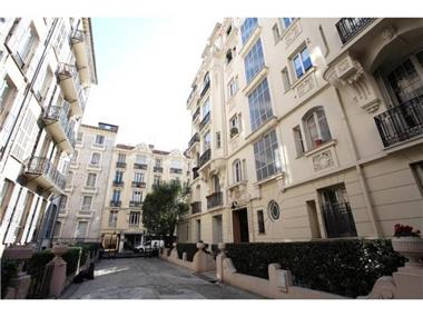Apartment       for sale in Nice (Provence-Alpes-Cote d'Azur)