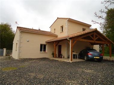 House for sale in Sauze-Vaussais (Poitou-Charentes)
