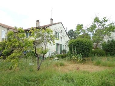 House for sale in Ruffec (Poitou-Charentes)