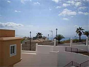 - Apartment for sale in Arona (Canary Islands)