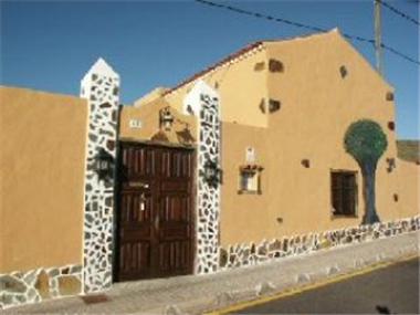 - Detached House for sale in Granadilla de Abona (Canary Islands)