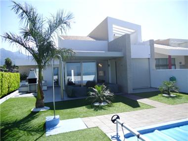 - Villa for sale in La Caleta (Canary Islands)