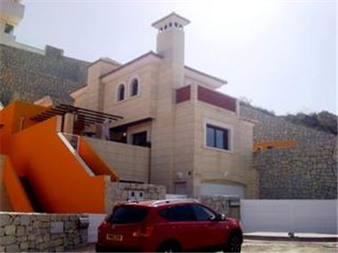 Villa for sale in Algorfa (Valencia)
