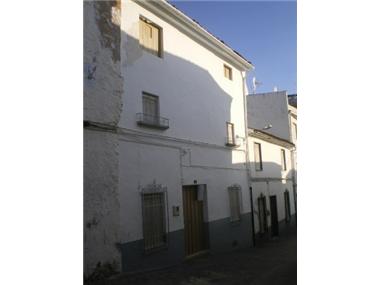 Village House for sale in Castillo de Locubin (Andalucia)