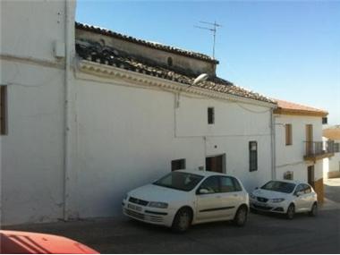 Village House for sale in Alcaudete (Andalucia)