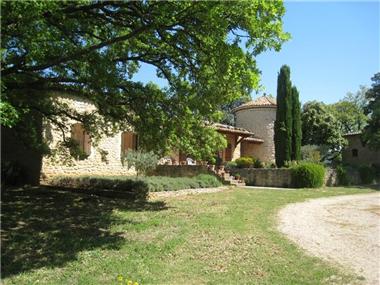 House for sale in Cucuron