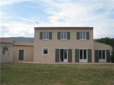 Villa for sale in Cabrieres-d'Aigues