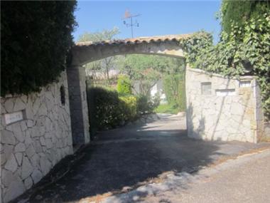 Villa for sale in Mougins