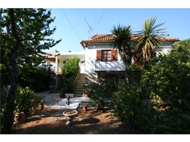 Rural House With Land for sale in Tabua
