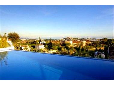 Villa for sale in El Herrojo