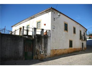 Villa for sale in Penela