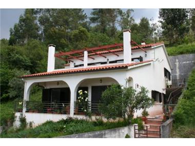 Villa for sale in Penela
