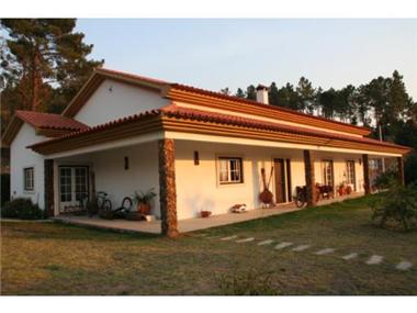 Villa for sale in Penela