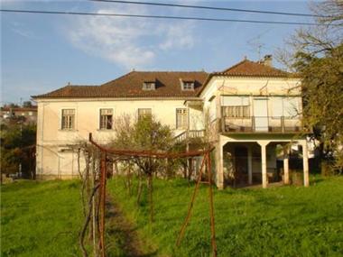 Villa for sale in Arganil
