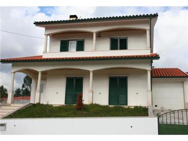 Villa for sale in Coimbra