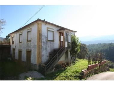 Villa for sale in Coimbra