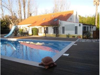 Villa for sale in Sesimbra