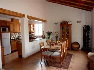 Villa for sale in Redovan
