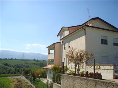 Flat/apartment for sale in Lattarico