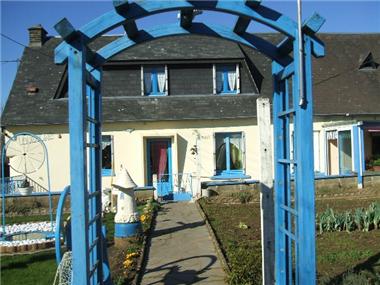 House for sale in Fougerolles-du-Plessis