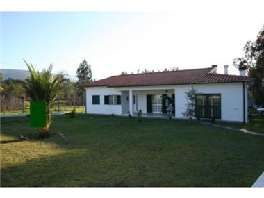 Villa for sale in Coimbra