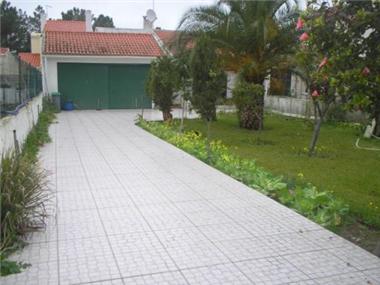 Plot for sale in Sesimbra