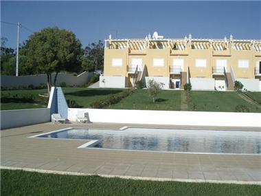 Villa / Townhouse for sale in Albufeira