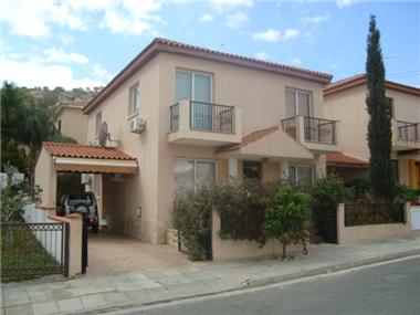 Detached House for sale in Voroklini