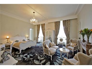 Hotel for sale in Noth
