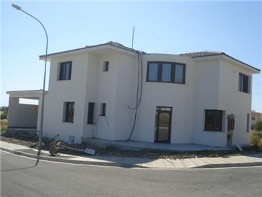 Detached House for sale in Voroklini
