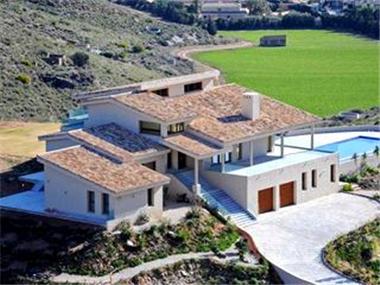 Villa for sale in La Manga del Mar Menor