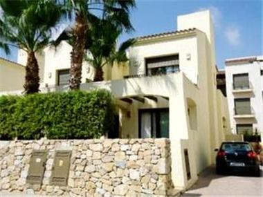 Town House for sale in Los Alcazares