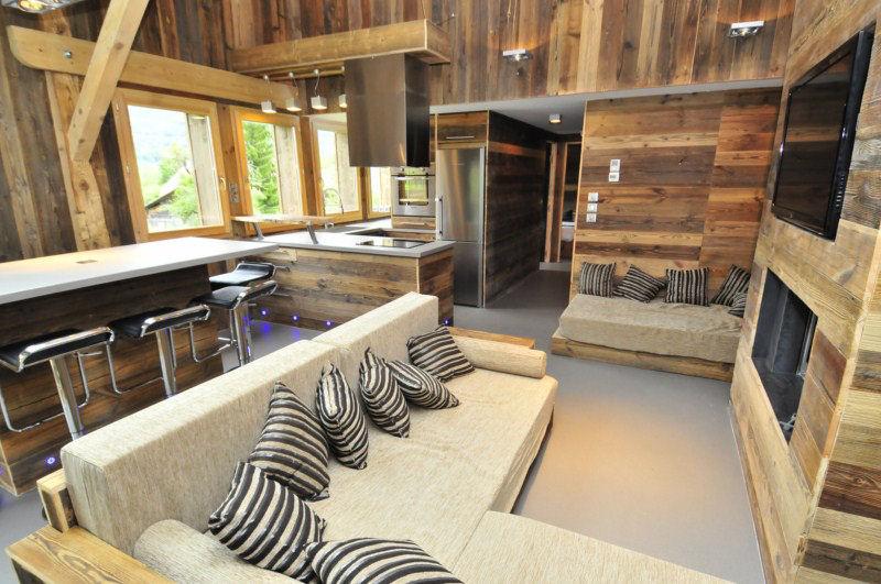Distressed Property in Samoens