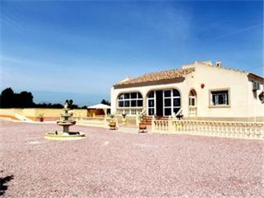 Finca for sale in Dolores