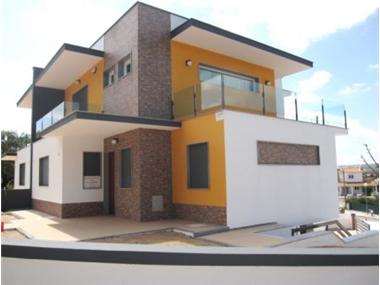 Villa for sale in Sesimbra