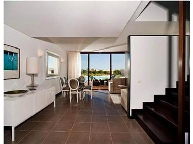 Villa / Townhouse for sale in Vilamoura