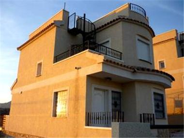 Villa for sale in Abanilla