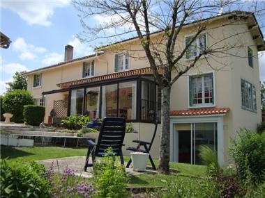 House for sale in La Roche-Chalais