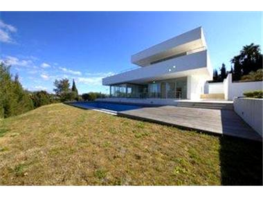 Villa for sale in Sotogrande