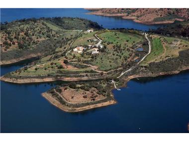 Villa for sale in Ourique