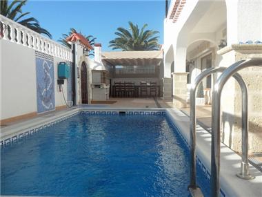 Villa for sale in Golf del Sur
