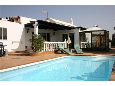 Villa for sale in Puerto del Carmen