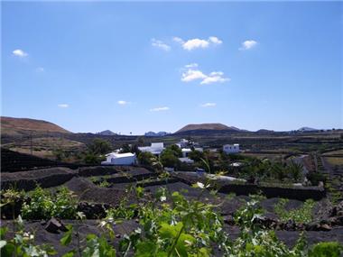 Villa for sale in Tinajo