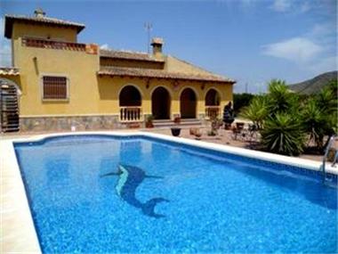 Villa for sale in Redovan