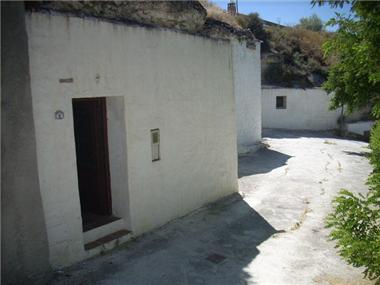 Cave House for sale in Orce